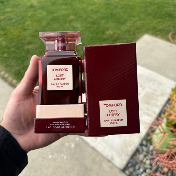 Tom Ford Lost Cherry Eau de Parfum in Deep Red